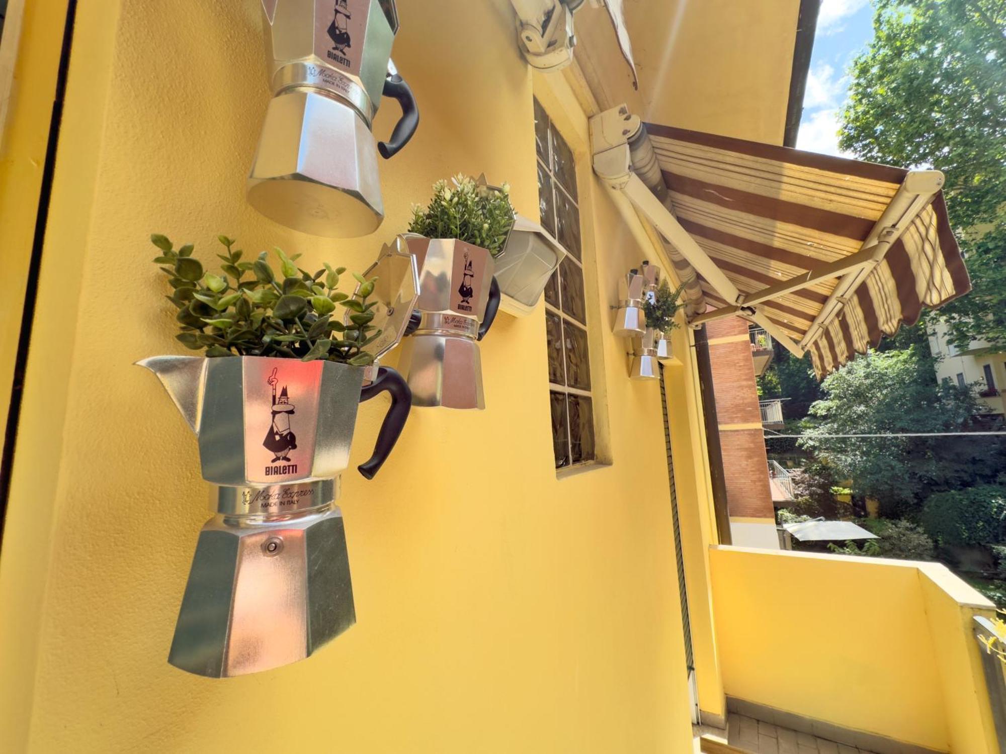Ferienwohnung Behappys Charming Balcony-Near The Centre&Rizzoli Bologna Exterior foto